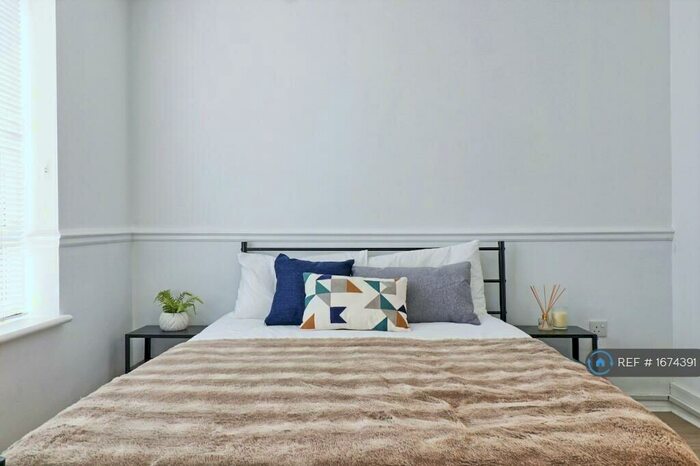 2 Bedroom Flat To Rent In Maximfeldt Road, Erith, DA8