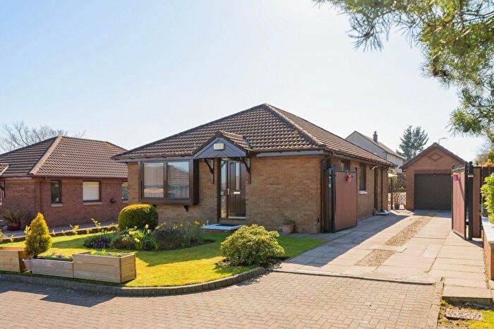 3 Bedroom Detached Bungalow For Sale In Norwood Avenue, Bonnybridge, FK4