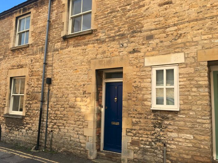 2 Bedroom Terraced House To Rent In Church Street, Stamford, PE9