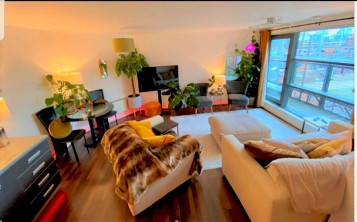 2 Bedroom Apartment To Rent In City Gate, Blantyre Street, Manchester, M15