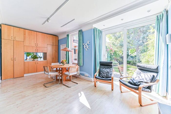 5 Bedroom Terraced House For Sale In Kilmartin Avenue, Norbury, London, SW16