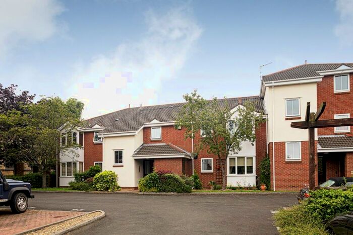 2 Bedroom Flat To Rent In Jesmond Place, Jesmond, NE2