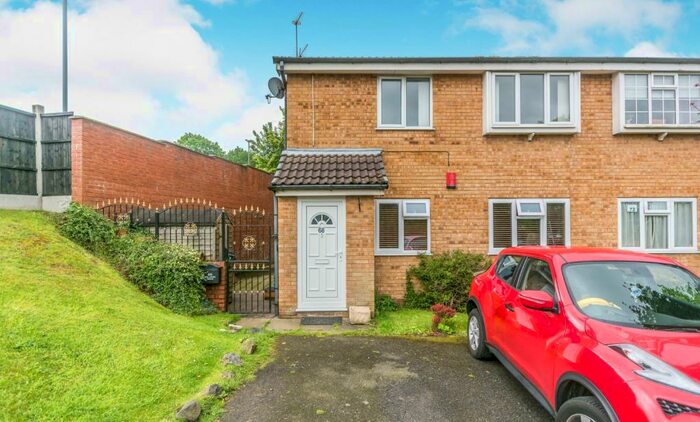 2 Bedroom Maisonette To Rent In Willmore Grove, Kings Norton, B38