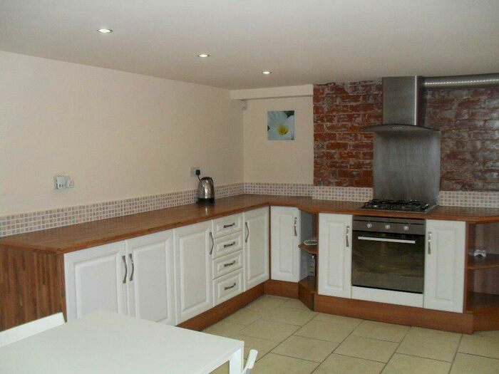 2 Bedroom Flat To Rent In Bairstow Street, Preston, PR1
