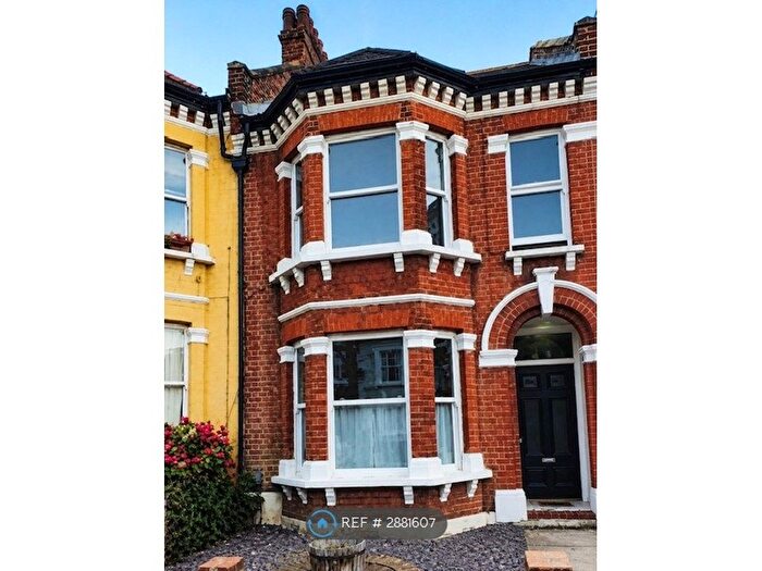 1 Bedroom Flat To Rent In Pathfield Road, London, SW16