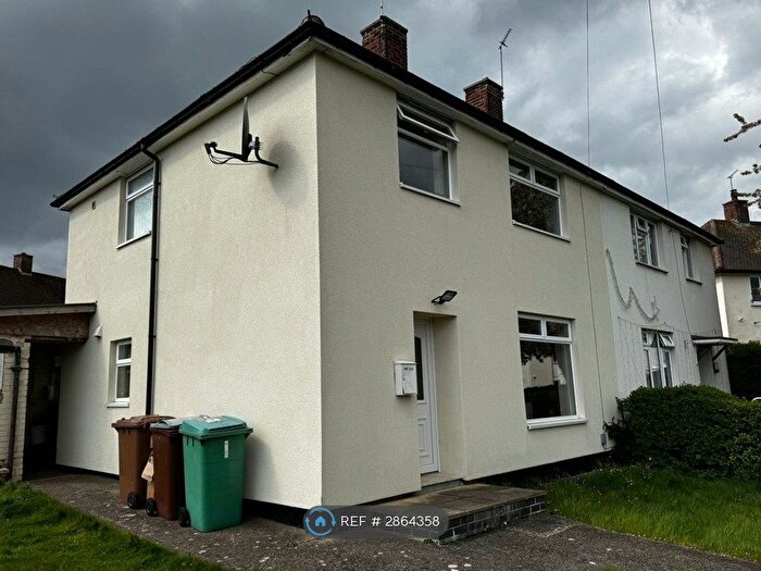 3 Bedroom Semi Detached House To Rent In Thaxted Close, Nottingham, NG8