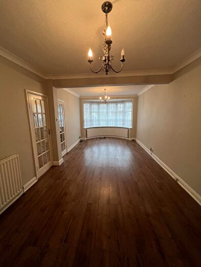 Semi-Detached House To Rent In Falcon Crescent, Ponders End, Enfield, EN3