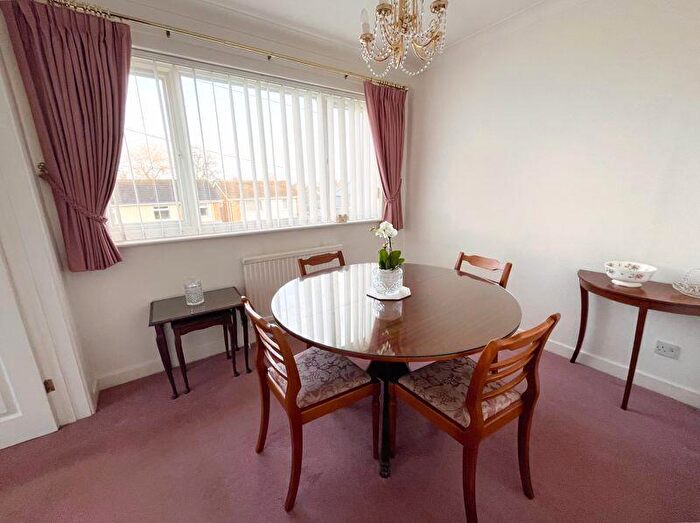4 Bedroom Detached House For Sale In Mill Park, Cowbridge, The Vale Of Glamorgan, CF71