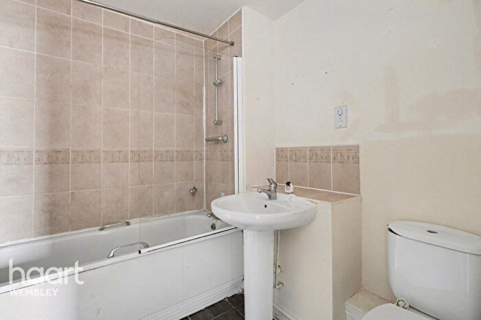 2 Bedroom Flat For Sale In Wembley Park, HA9