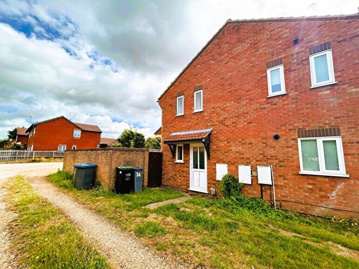1 Bedroom House For Sale In Brightwell Close, Felixstowe, IP11