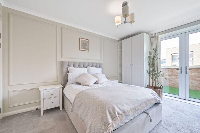 2 Bedroom Flat For Sale In Grahame Park Way, Colindale, London, NW9