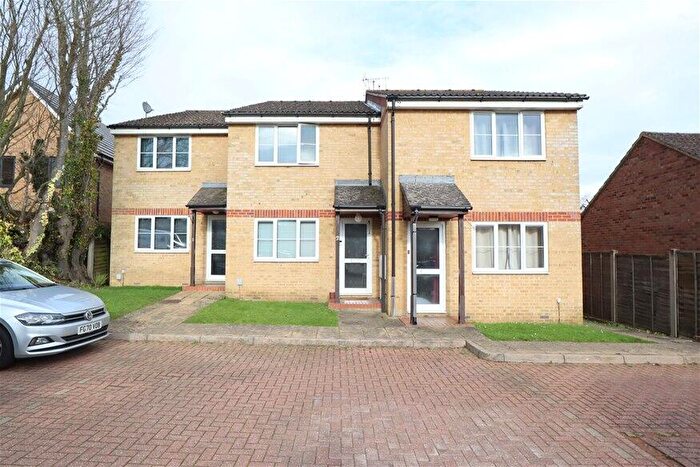 1 Bedroom Terraced House To Rent In Gilbert Court, Willoughby Road, Harpenden, AL5