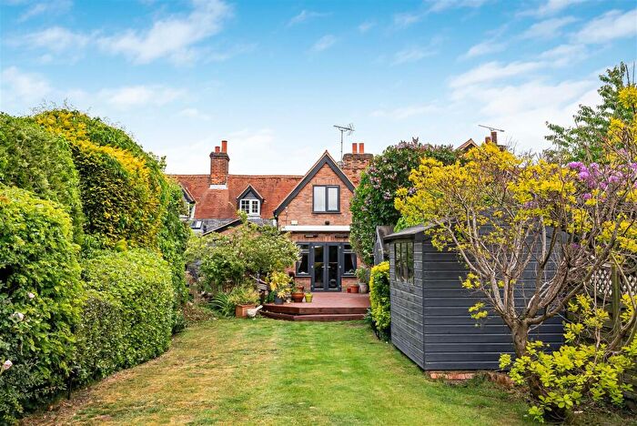 3 Bedroom Terraced House For Sale In Whitehill, Welwyn, AL6