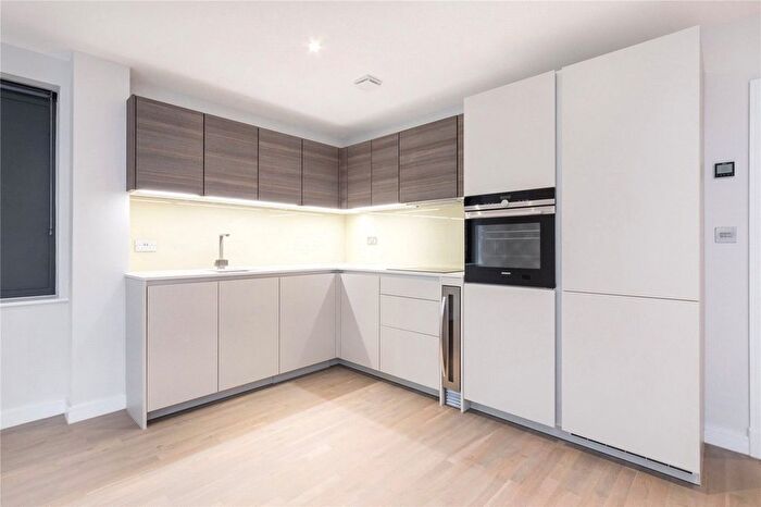 2 Bedroom Flat To Rent In Viridium Apartments, - Finchley Road, NW3