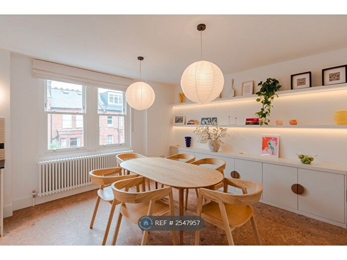 2 Bedroom Flat To Rent In Heath Hurst Road, London, NW3