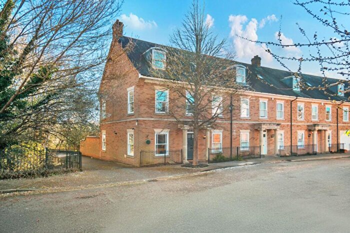 4 Bedroom Town House For Sale In Corsbie Close, Bury St. Edmunds, IP33