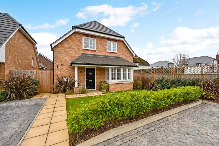 4 Bedroom Detached House For Sale In Langford Close, Climping, BN17