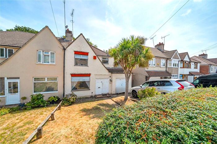 4 Bedroom Semi-Detached House For Sale In Martens Avenue, Bexleyheath, Kent, DA7