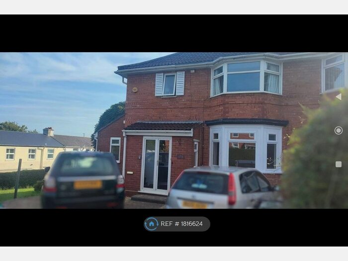 3 Bedroom Semi-Detached House To Rent In Shirehampton Road, Bristol, BS9