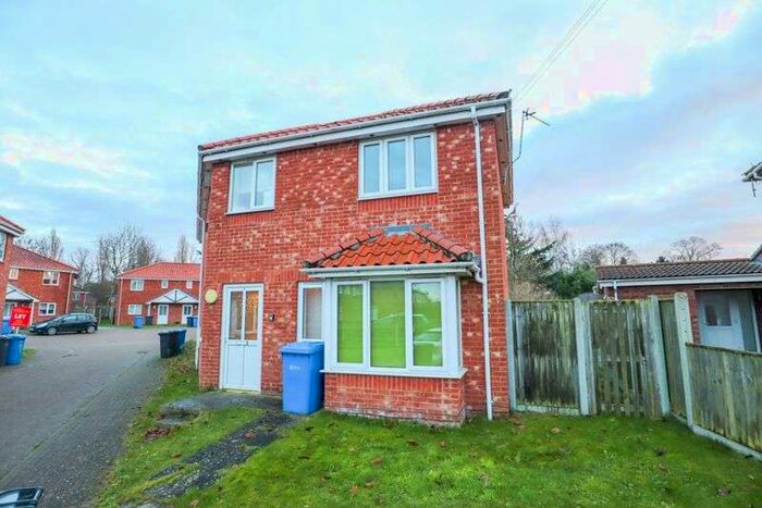 4 Bedroom Property To Rent In Filby Close, Norwich, NR5