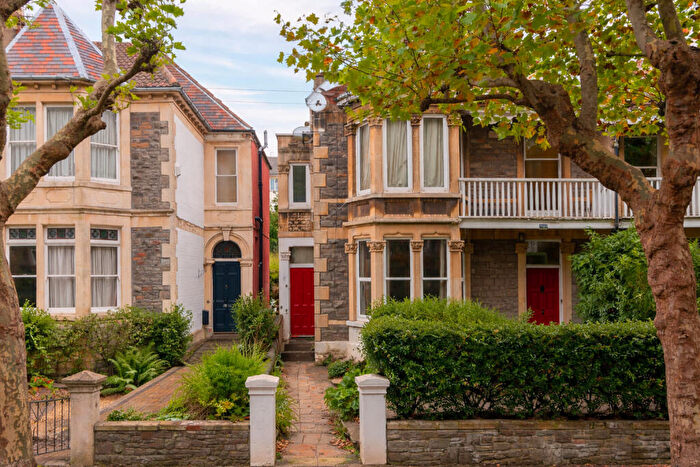 2 Bedroom Flat To Rent In Crowndale Road, Totterdown, BS4