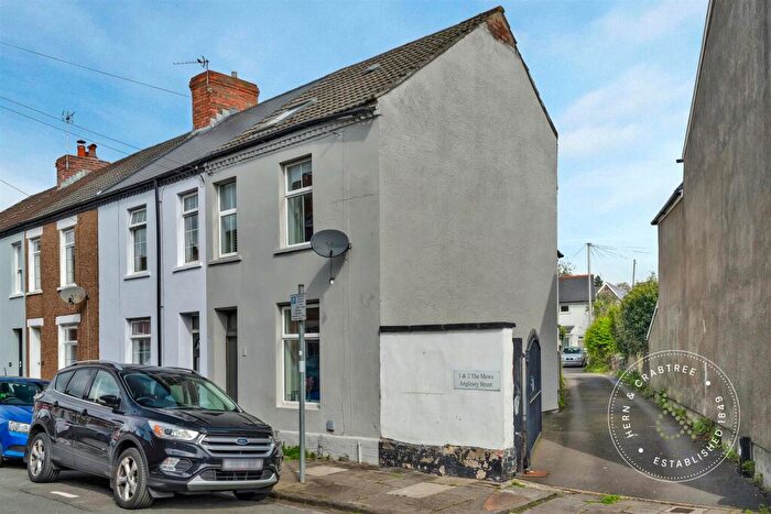 2 Bedroom Terraced House For Sale In Anglesey Street, Canton, Cardiff, CF5