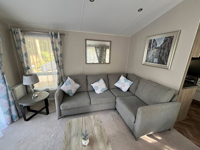 2 Bedroom Caravan For Sale In Hill Of Oaks Caravan And Lodge Park, Lake Road, Windermere, Cumbria, LA23