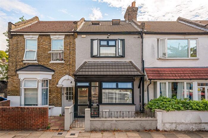 5 Bedroom Terraced House To Rent In Caistor Park Road, London, E15