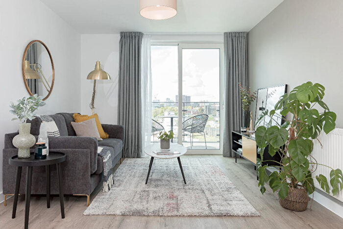 1 Bedroom Apartment To Rent In Anvil, M5