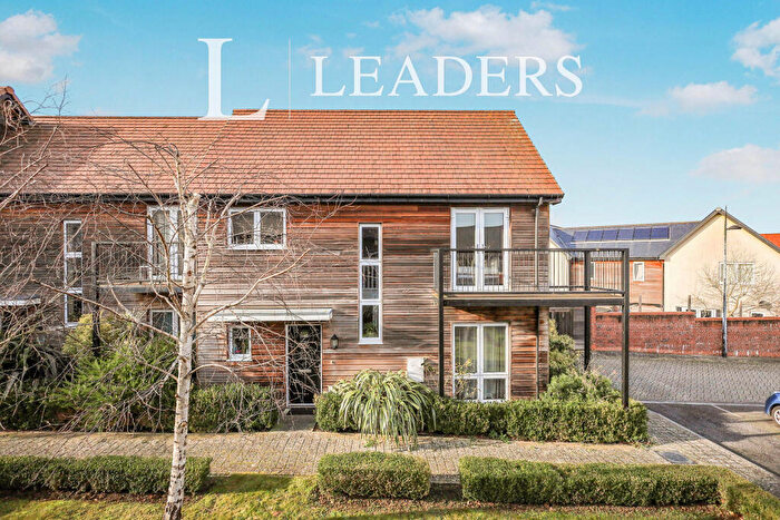 3 Bedroom End Of Terrace House To Rent In Buttercup Drive, BN26