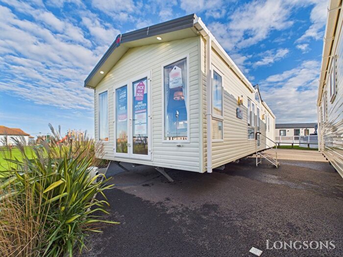 3 Bedroom Park Home For Sale In St. Johns Road, Whitstable, CT5