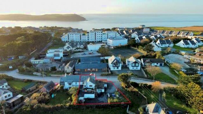 2 Bedroom House For Sale In Trebetherick, PL27