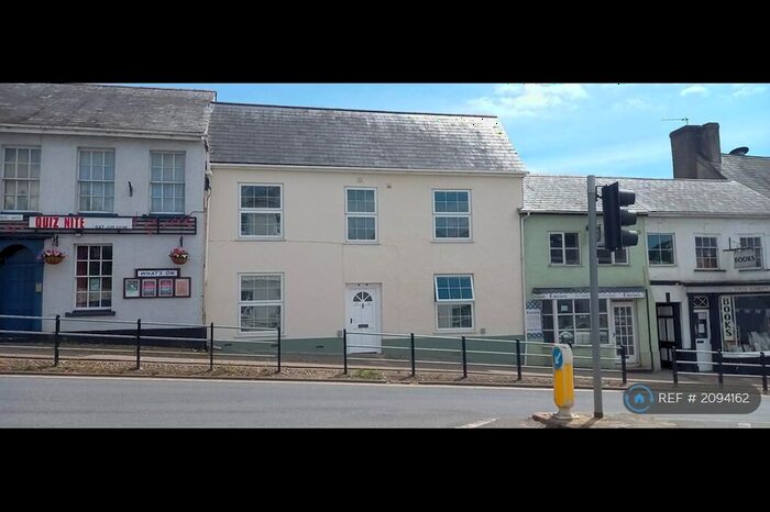 2 Bedroom Terraced House To Rent In High Street, Honiton, EX14