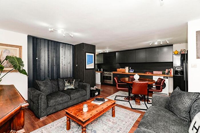 2 Bedroom Duplex For Sale In Hampsthwaite Road, Harrogate, HG1