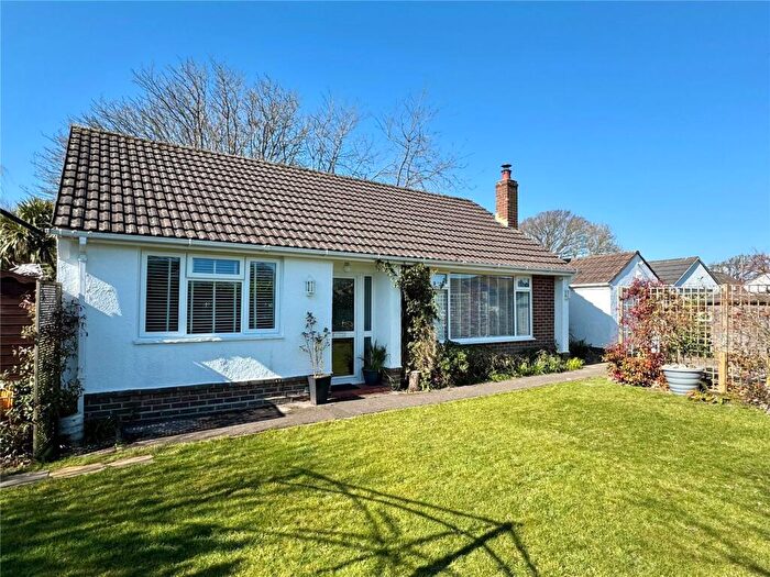 2 Bedroom Bungalow For Sale In Greenfield Gardens, Barton On Sea, Hampshire, BH25