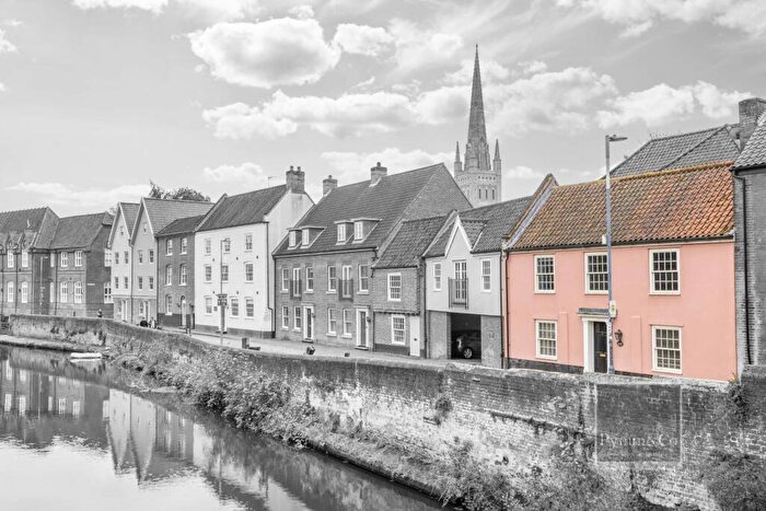 3 Bedroom Town House For Sale In Quayside, Norwich City Centre, NR3