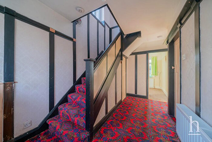 3 Bedroom Semi-Detached House For Sale In Warwick Road, Upton, CH49