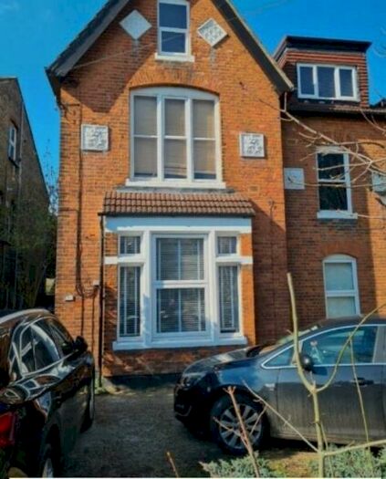 1 Bedroom Flat To Rent In Bramley Hill, : Bed Bath Furn, CR2
