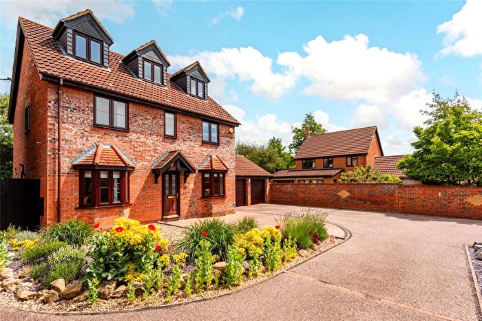 5 Bedroom Detached House For Sale In Alstonefield, Emerson Valley, Milton Keynes, Buckinghamshire, MK4