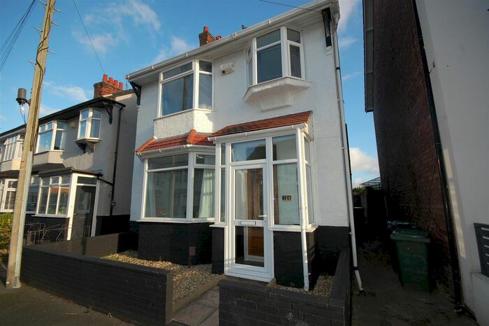 3 Bedroom Detached House To Rent In Thirlmere Drive, Wallasey CH45