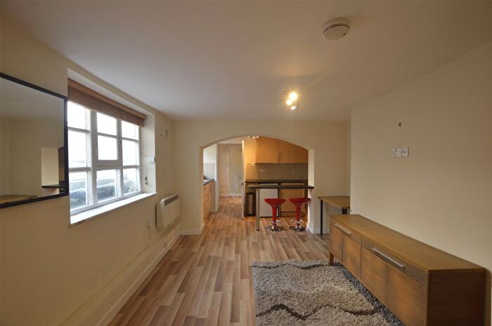 1 Bedroom Flat To Rent In Belmore House, Bath Road, Cheltenham, Gloucestershire, GL53