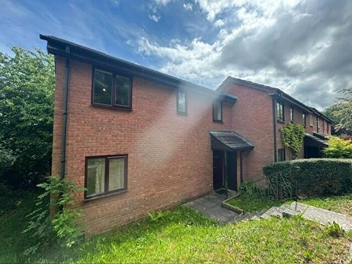 2 Bedroom House To Rent In Plassey Close, Pennsylvania, EX4