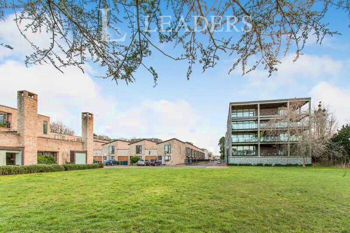 3 Bedroom Apartment To Rent In The Glass Building, Cambridge, CB2