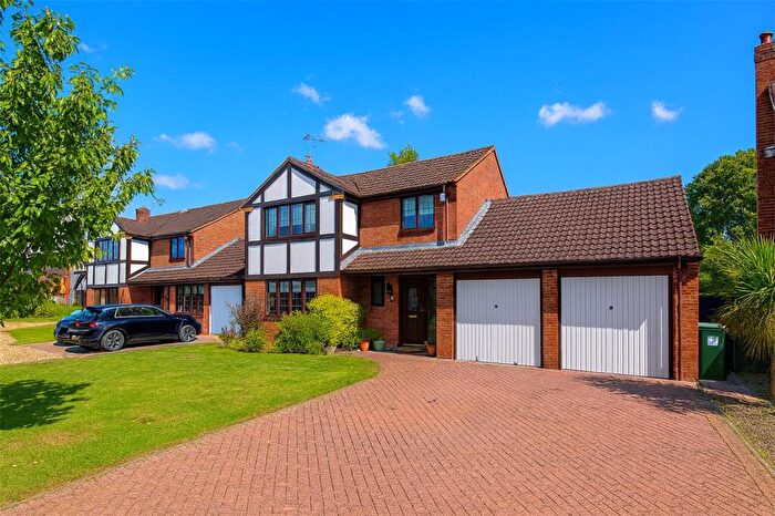 4 Bedroom Detached House For Sale In Ogrey Close, Thurlby, Bourne, Lincolnshire, PE10
