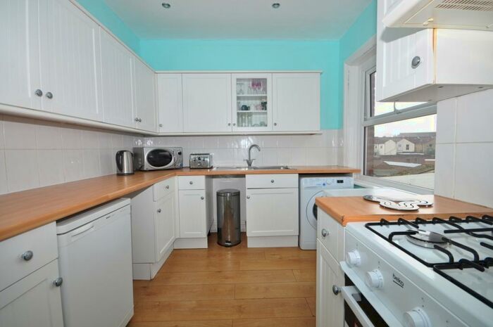 3 Bedroom Apartment To Rent In Ernest Road, Portsmouth, PO1
