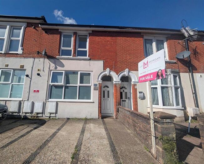 2 Bedroom Apartment For Sale In Desborough Road, Eastleigh, SO50