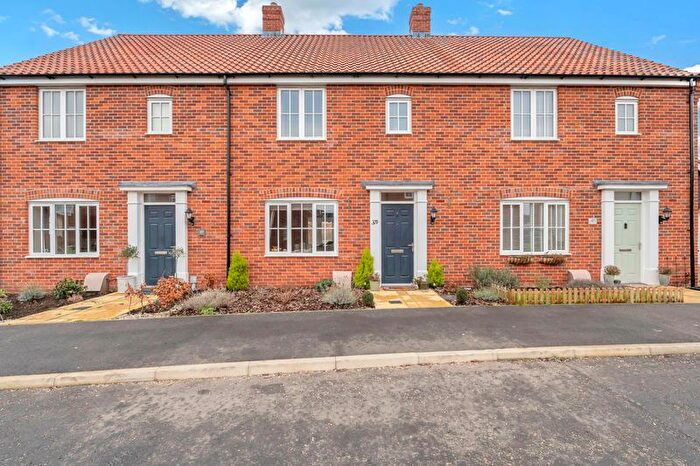 3 Bedroom Terraced House For Sale In Meadow Brown Way, Thurston, IP31