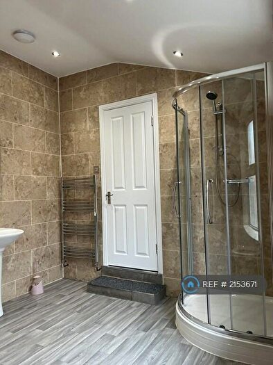 3 Bedroom Flat To Rent In Oxford Road, Reading, RG30