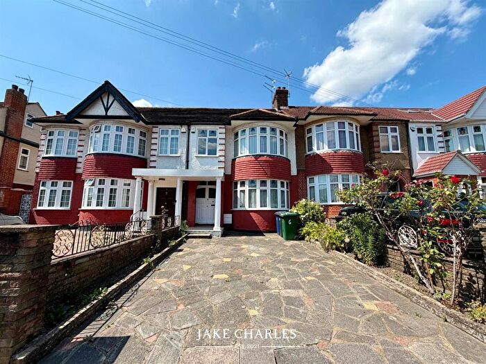3 Bedroom Property To Rent In Arlington Road, London, N14