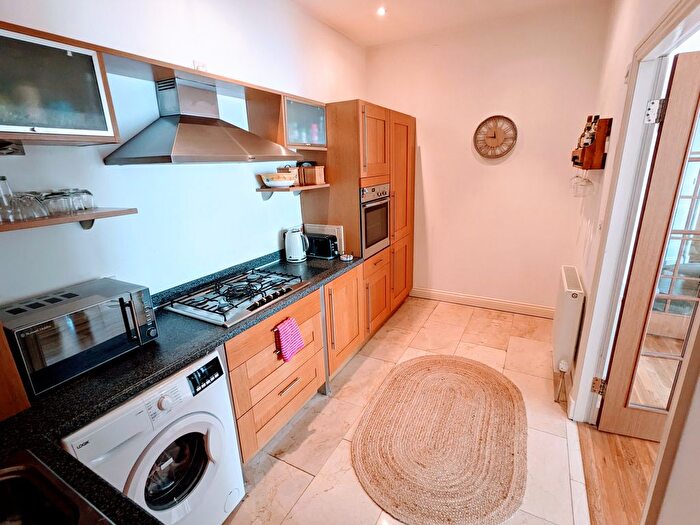 2 Bedroom Flat To Rent In Apartment, The Old Schoolhouse, - Beresford Road, Prenton, CH43